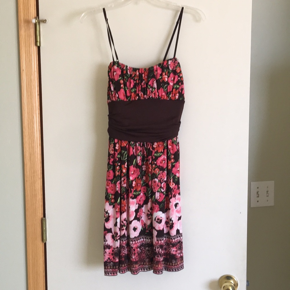 Flowery pink and brown dress